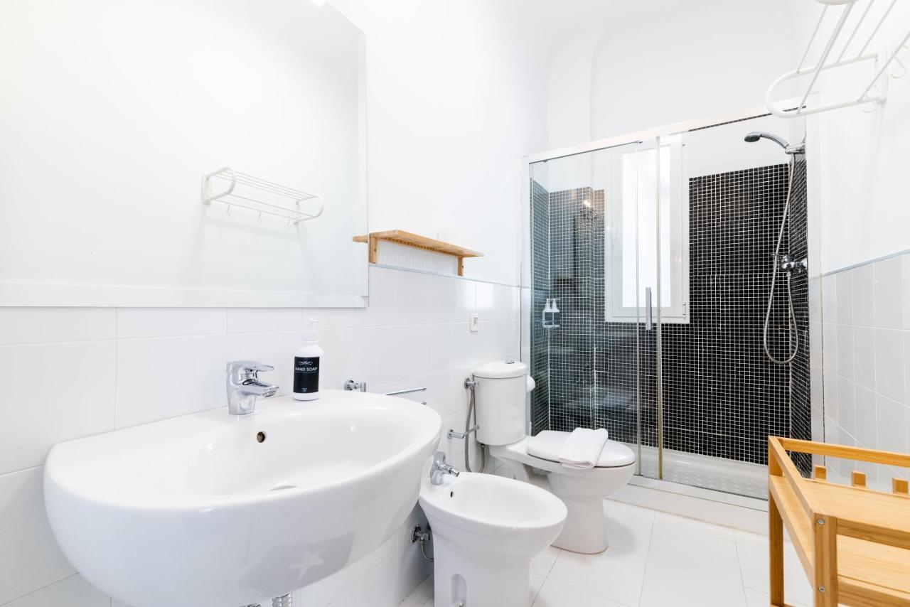 Wekey Homes San Miguel Con Patio, Centro Ciudad กรานาดา ภายนอก รูปภาพ