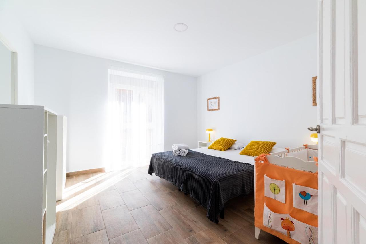 Wekey Homes San Miguel Con Patio, Centro Ciudad กรานาดา ภายนอก รูปภาพ